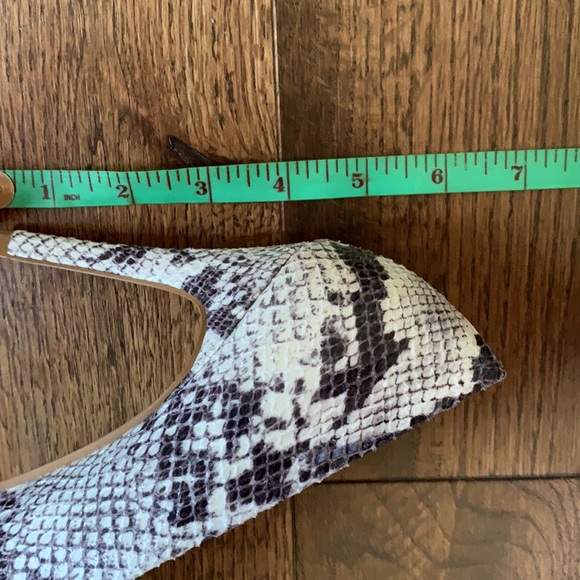 Faux snake skin heels - Picture 8 of 8